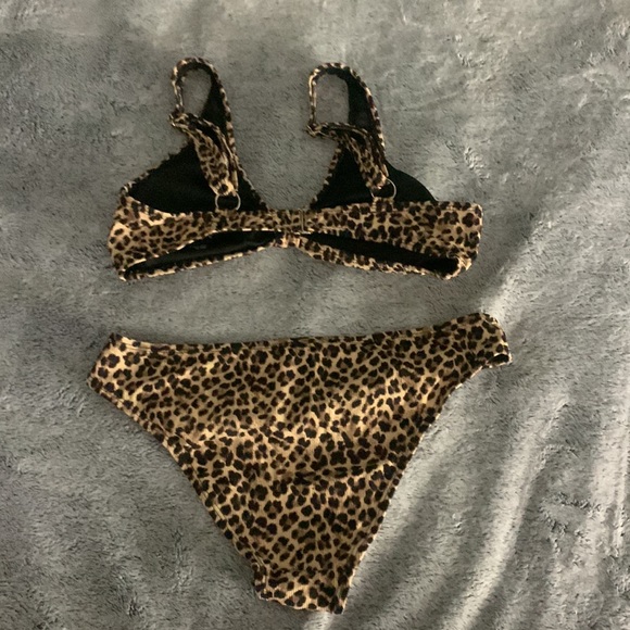 bikini set - Picture 2 of 2